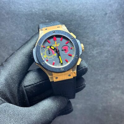 Hublot Big Bang Manchester United Rose Gold Limited Edition 99 Pieces.