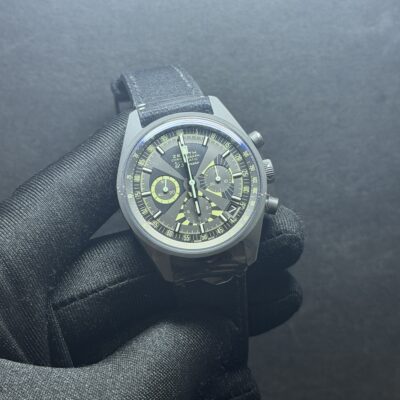 Zenith Chronomaster Revival SJX Edition Poker Chip (Limited Edition).