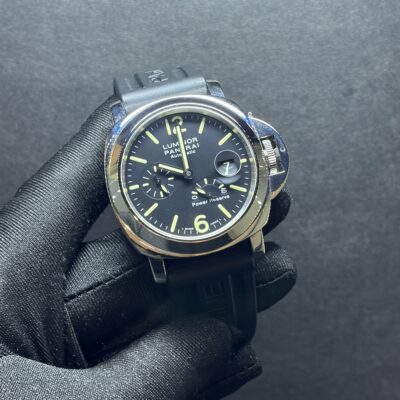 Panerai Pam0090 44mm Luminor Marina Power Reserve.