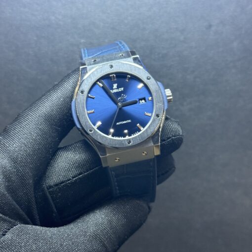 Hublot Classic Fusion 42mm Titanium 542.NX.7170.LR