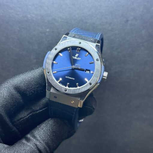 Hublot Classic Fusion 42mm Titanium 542.NX.7170.LR