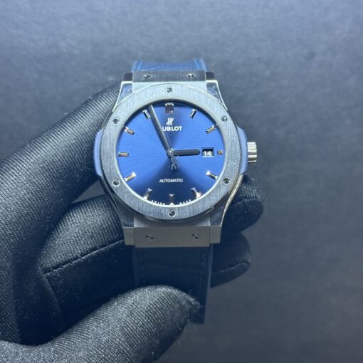 Hublot Classic Fusion 42mm Titanium 542.NX.7170.LR