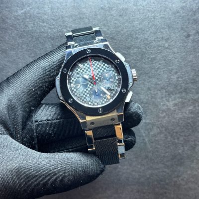Hublot Big Bang Chronograph 44mm On Bracelet 301.SB.131.SB (Rare to find one with bracelet)