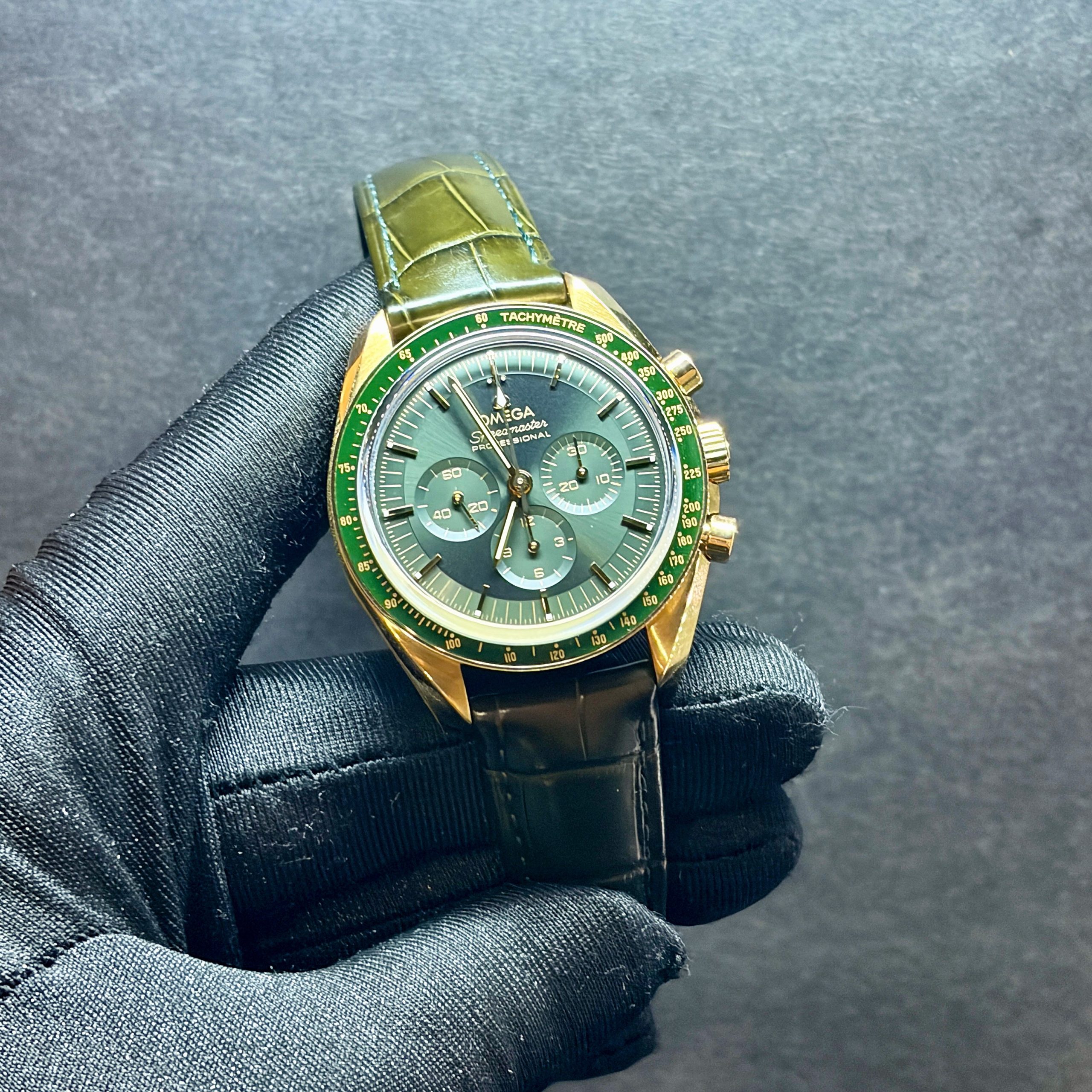 Omega Speedmaster Professional Moonwatch Moonshine Yellow Gold 310.63.42.50.10.001