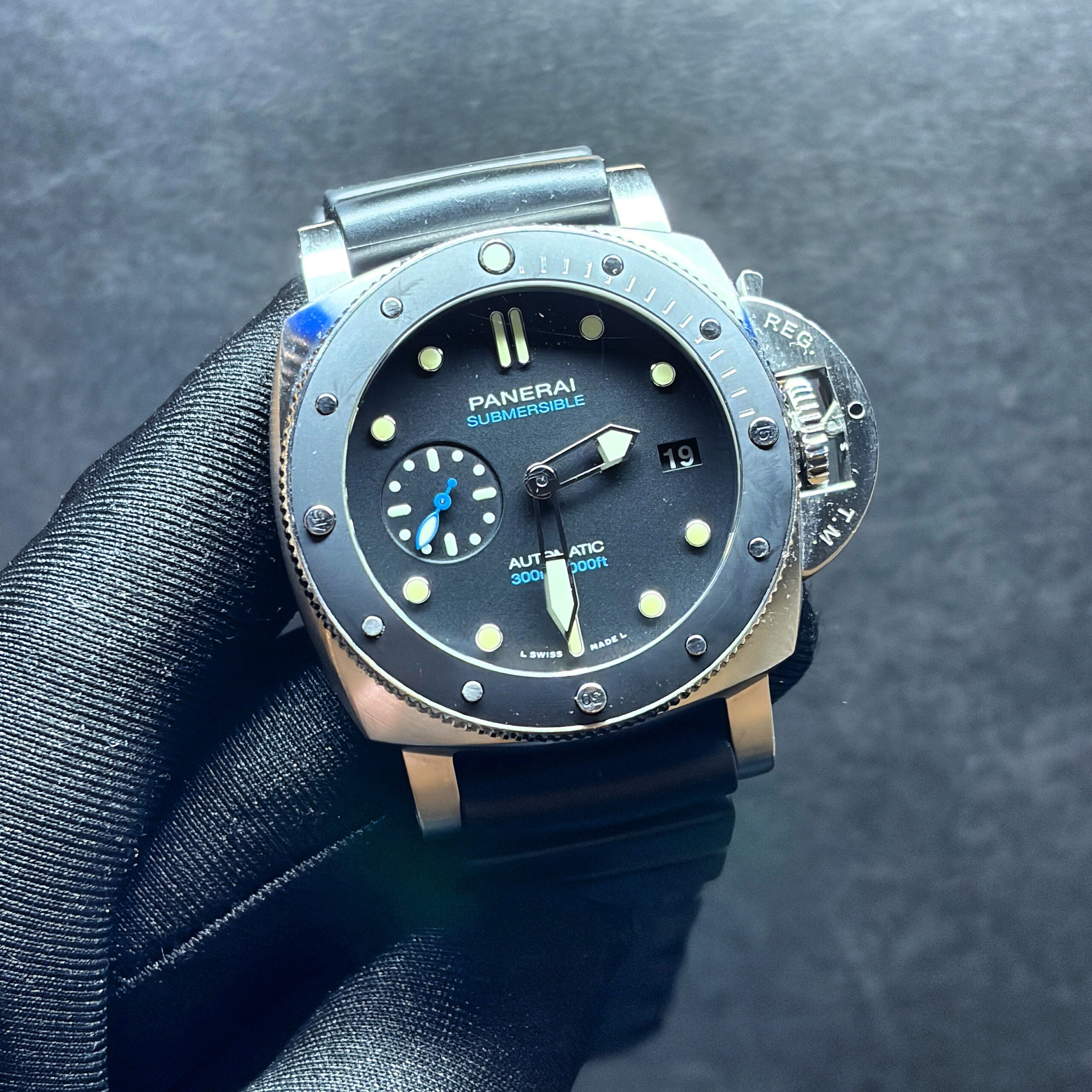 Panerai Submersible 42mm Pam00683