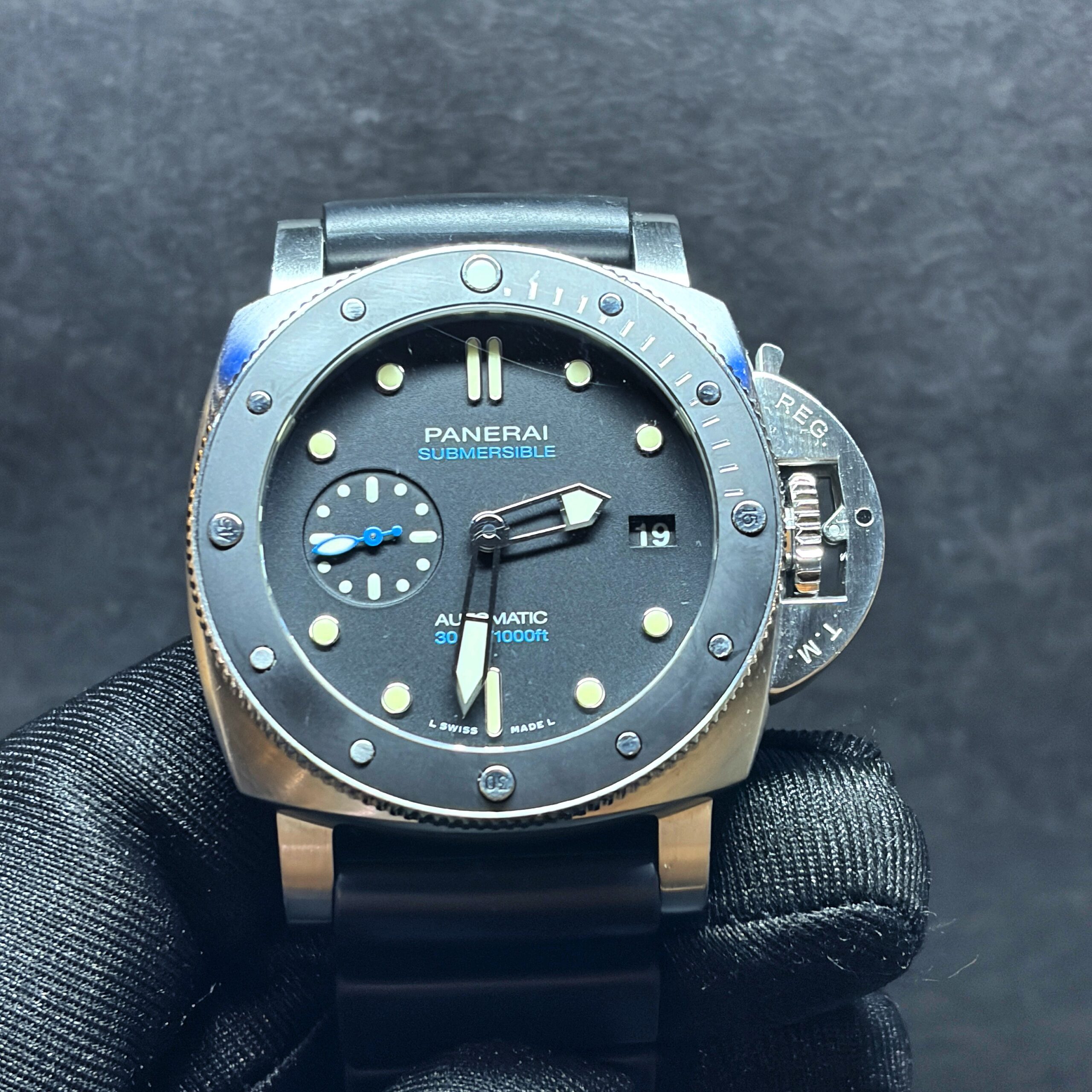 Panerai Submersible 42mm Pam00683
